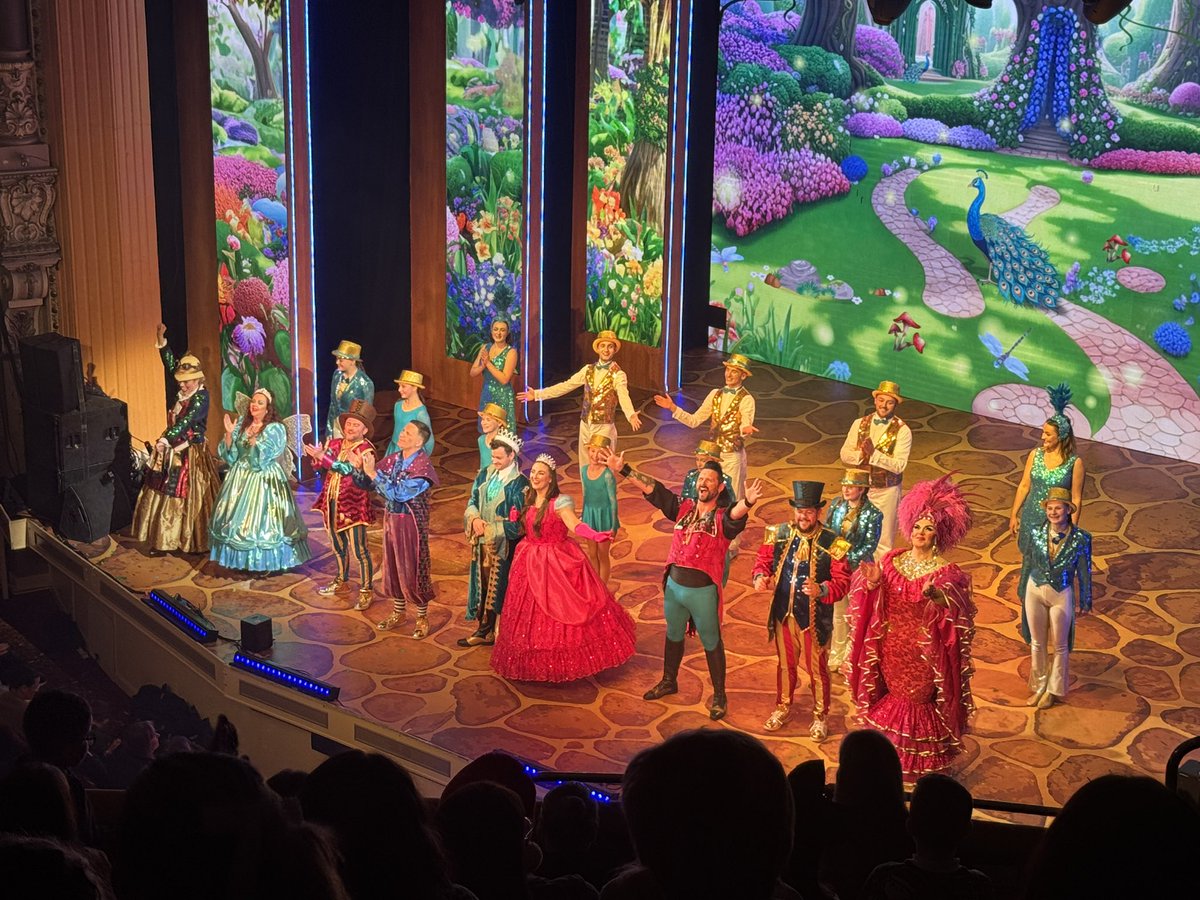 Turf Youth & Community Project (@turfyservice) on Twitter photo 🎄 TURF YOUTH GROUPS 🎄
That’s a wrap for 2024! We ended the year with a festive trip to <a href="/GlasgowPavilion/">Pavilion Theatre</a> Glasgow to see Beauty and The Beastie!
Our youth groups return Monday 13th Jan 2025!
#youthworkchangeslives #becauseofCLD #glasgowpanto #Cardonald #Christmas2024 🎄 TURF YOUTH GROUPS 🎄
That’s a wrap for 2024! We ended the year with a festive trip to <a href="/GlasgowPavilion/">Pavilion Theatre</a> Glasgow to see Beauty and The Beastie!
Our youth groups return Monday 13th Jan 2025!
#youthworkchangeslives #becauseofCLD #glasgowpanto #Cardonald #Christmas2024