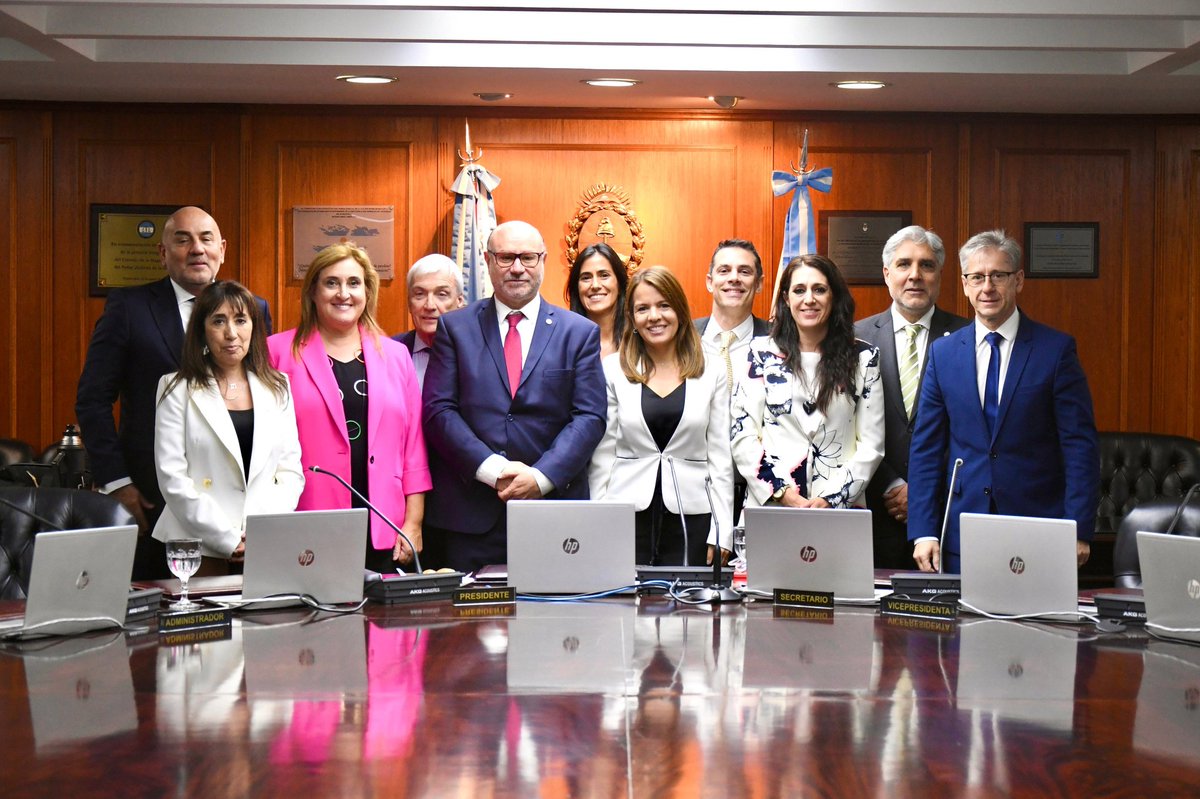 🔶️Hoy he concluido mi mandato como Consejero de la Magistratura de la Nación. 
🙌Un profundo agradecimiento para mis compañeros/as de labor y a la Abogacía Argentina por haberme honrado con la elección para tan trascendente función.
<a href="/cmagistratura/">Consejo de la Magistratura de la Nación</a>