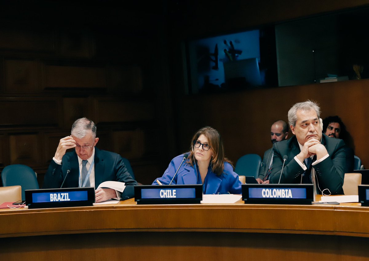 ChileONU's tweet photo. Chile participó de la reunión mensual del GRULAC donde se analizaron temas claves para la región como los informes de Ecuador y Guyana, miembros no permanentes del Consejo de Seguridad. https://t.co/61UJpBFEta