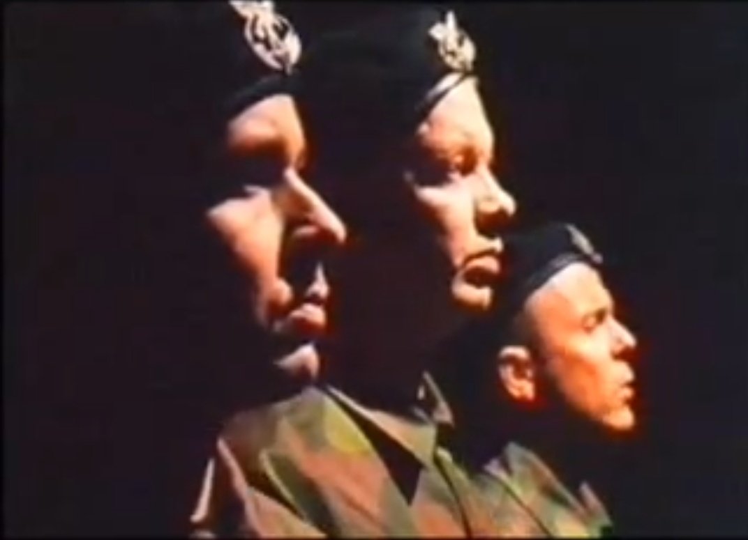 MMaenpaa1's tweet photo. "Yöperho on koteloitunut" ja "Rusakko" kuittasi käskyn viimeisen kerran. Kiitos kaikista nauruista. Suotuisia lentosäitä sinne jonnekin #HeikkiSilvennoinen #RIP. https://t.co/gX1neZ3EQH