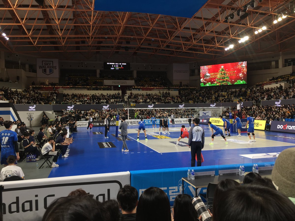 kepco_0's tweet photo. 또 오랜만에 배구를 보러갔슴니당 https://t.co/lEn3zXVnHE
