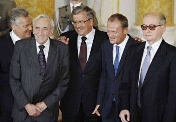Monika1549158's tweet photo. #czerwone komunistyczne oblechy!
#czerwoneświnie
#ZamachNaWybory https://t.co/CVqEsE94bm