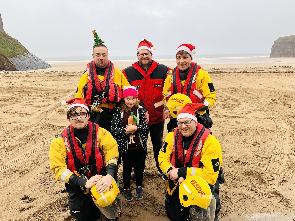 Only one week left to the Christmas Day plunge!! Join us from 11:45 with kick off at 12:30 sharp! 

Sponsorship cards now available from Derek in the Marine Hotel or, use the donate link below!

idonate.ie/fundraiser/Bal…