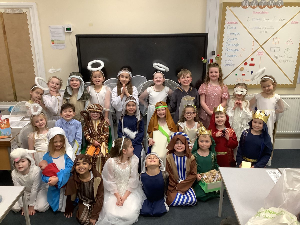 We are ready for our final Christmas performance of ‘Little Angel Gets Her Wings!’ Happy Christmas love from the Year 2 Team 🎄