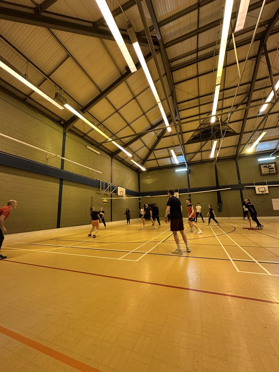 The staff had the pleasure of beating the seniors in an end of term volleyball tournament🤩

Well done to all who participated, and congratulations to our strong staff team who showed the pupils how it’s done😎🥳

<a href="/harlaw_academy/">Harlaw Academy</a> 
#TeamHarlaw