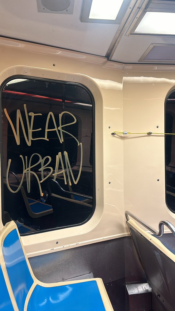 UrbanNineNine's tweet photo. #wearurban 

https://t.co/S3ABdzHaF0 https://t.co/CjRjVzC3II