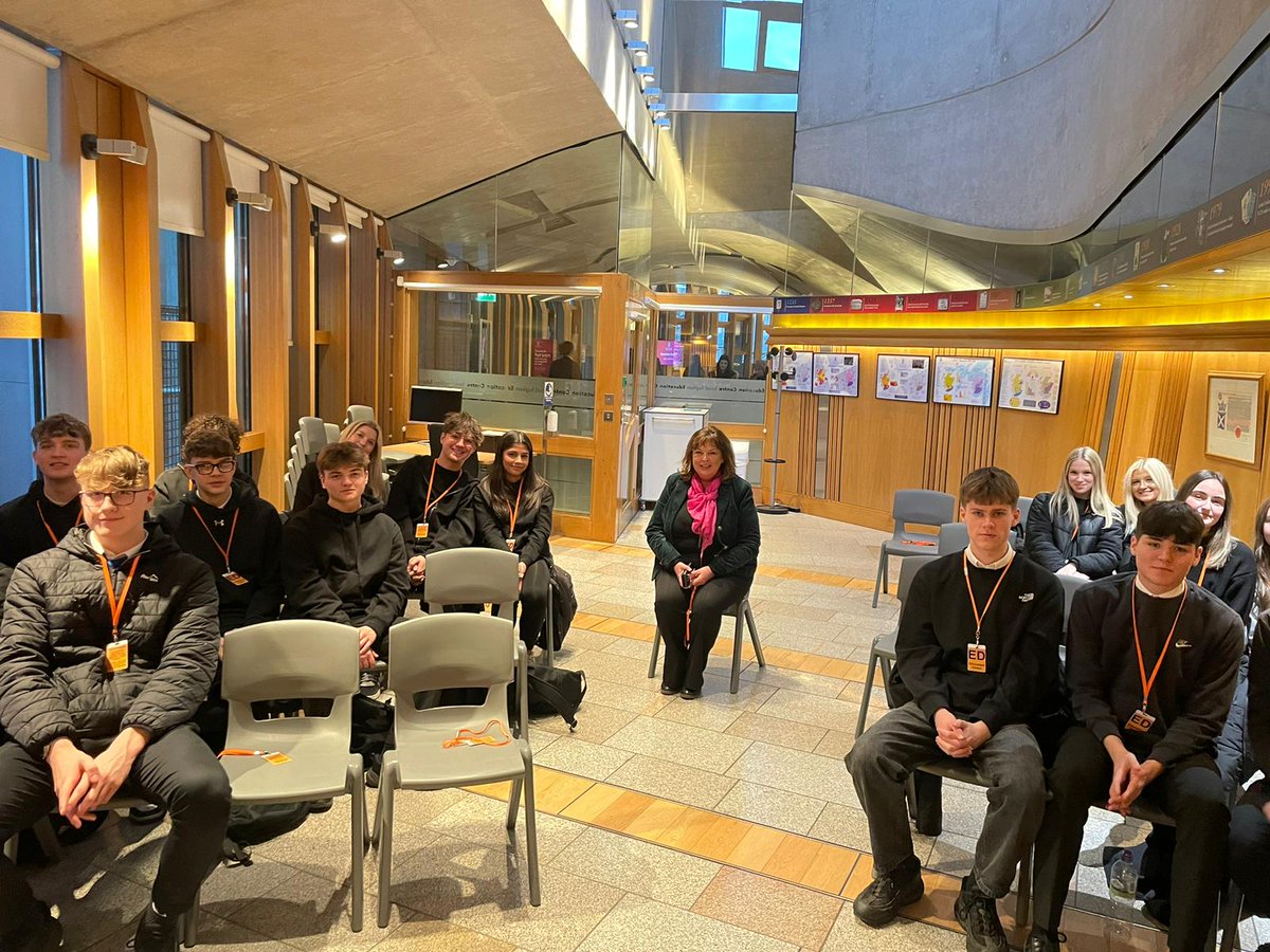 Linlithgow Academy Mod Studs (@linlithgowmod) on Twitter photo It was a pleasure taking both Higher classes to the Scottish Parliament this week. The groups saw a ministerial statement, debates on farming and health. There was even an opportunity today for a Q and A with 1 of their 8 elected members.
<a href="/Linlithgow_Acad/">Linlithgow Academy</a> #DemocracyinScotland It was a pleasure taking both Higher classes to the Scottish Parliament this week. The groups saw a ministerial statement, debates on farming and health. There was even an opportunity today for a Q and A with 1 of their 8 elected members.
<a href="/Linlithgow_Acad/">Linlithgow Academy</a> #DemocracyinScotland