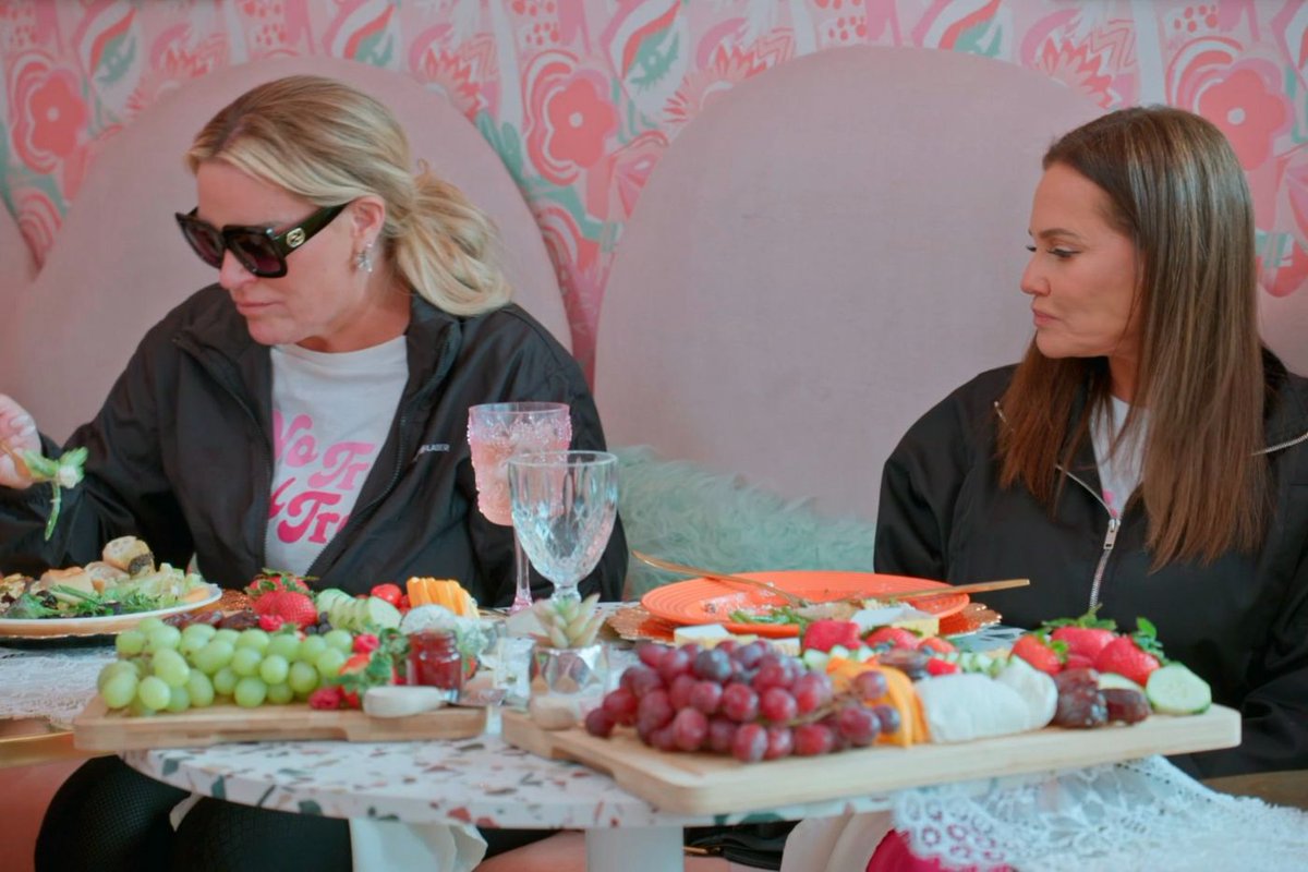 vulture's tweet photo. A ranking of every (49!!) charcuterie board on 'The Real Housewives of Salt Lake City:' https://t.co/cB9XM6c0md https://t.co/qiRlwBWJE2