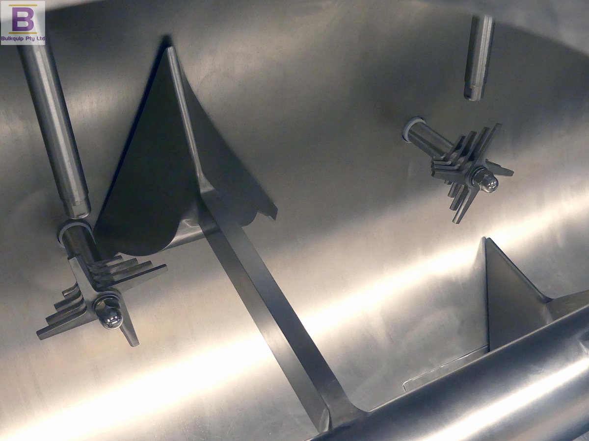 Bulkquip's tweet photo. Plough shear mixing vs. ribbon blender mixing: which is best for your needs? 🤔 The plough shear offers intense mixing for powders, while ribbon blenders provide gentle and uniform blending. Discover which method suits your material! 🌟 #MixingMethods #ProcessOptimizations #Ma... https://t.co/fqE5CYHXtn