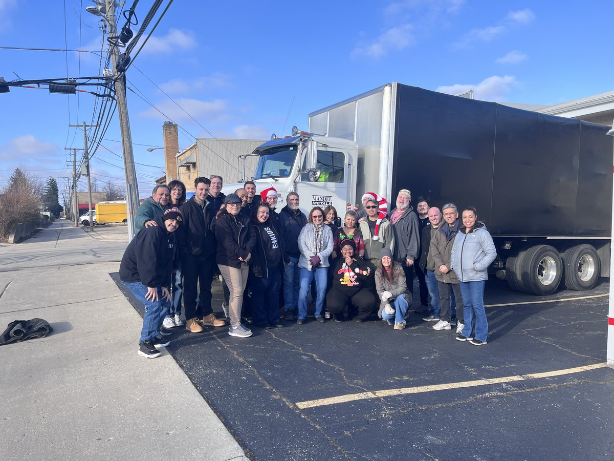 KAAIllinois's tweet photo. We're grateful to our friends over at @MandelMetals for their kindness and generosity in once again helping us deliver our #holidaygifts to our Lake and Kane County kids and youth! Your help in spreading the #holiday cheer is always appreciated! Thank you so much! https://t.co/XvbV3k7pZ8