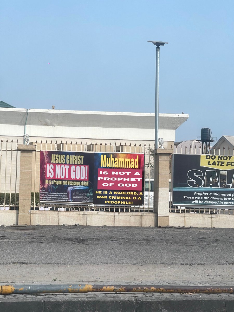 $₮£V€₦ tweet media