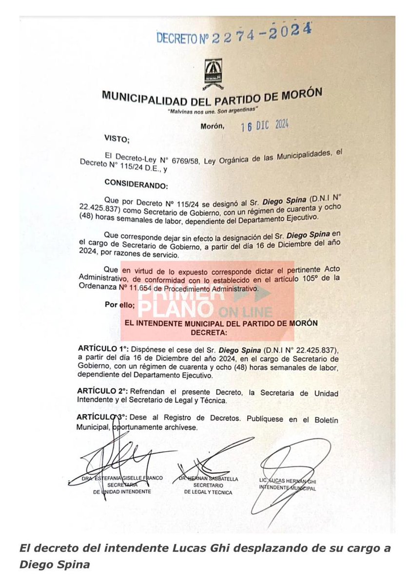 AZappullaOk's tweet photo. Desgobierno en #Morón
Un municipio dividido con un intendente aislado de su propio partido y la Policía desalojando funcionarios.
Ah pero ellos gobiernan para el pueblo. https://t.co/WHCBusQ7Jy
