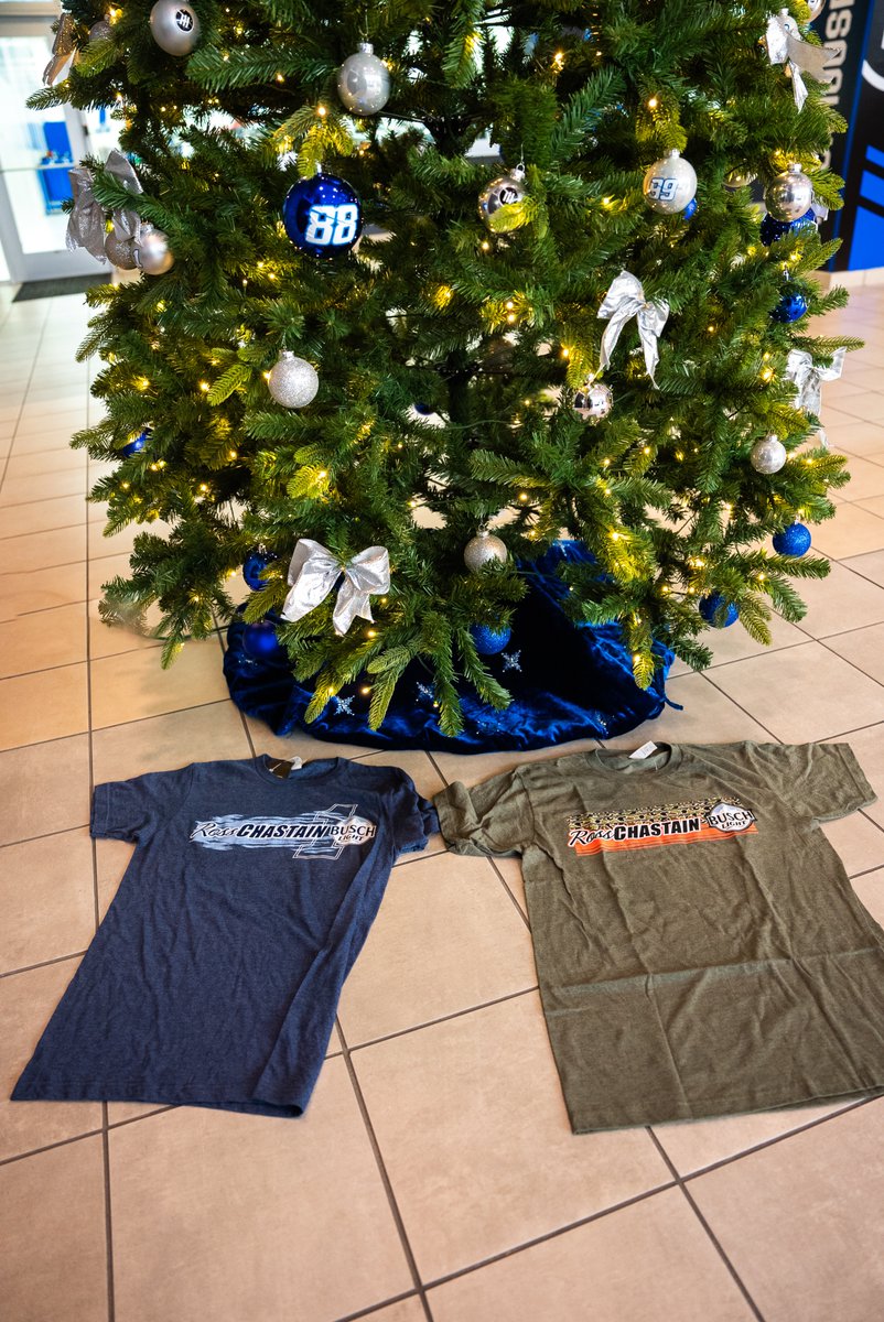 We found some <a href="/RossChastain/">Ross Chastain</a> merch under our tree. 👀

Like, repost, and tag 3⃣ friends (21+) for your chance to score a shirt.