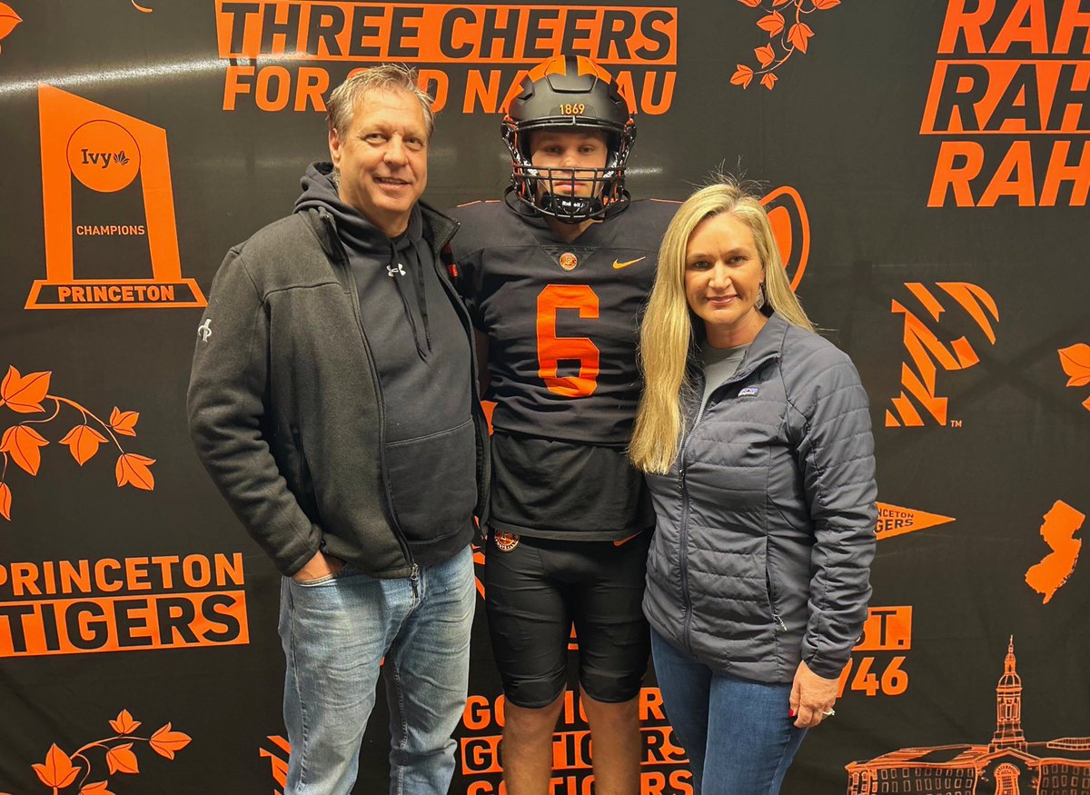 Brady Eads (@brady_eads) on Twitter photo Appreciate all the coach’s up at Princeton for an amazing experience. I had a great official visit this past weekend at Princeton! <a href="/CoachMikeWeick/">Michael Weick</a> <a href="/CoachBobSurace/">Bob Surace '90</a> <a href="/coachehenderson/">EJ Henderson</a> <a href="/RyanFracPU/">Ryan Fraccaroli</a> Appreciate all the coach’s up at Princeton for an amazing experience. I had a great official visit this past weekend at Princeton! <a href="/CoachMikeWeick/">Michael Weick</a> <a href="/CoachBobSurace/">Bob Surace '90</a> <a href="/coachehenderson/">EJ Henderson</a> <a href="/RyanFracPU/">Ryan Fraccaroli</a>