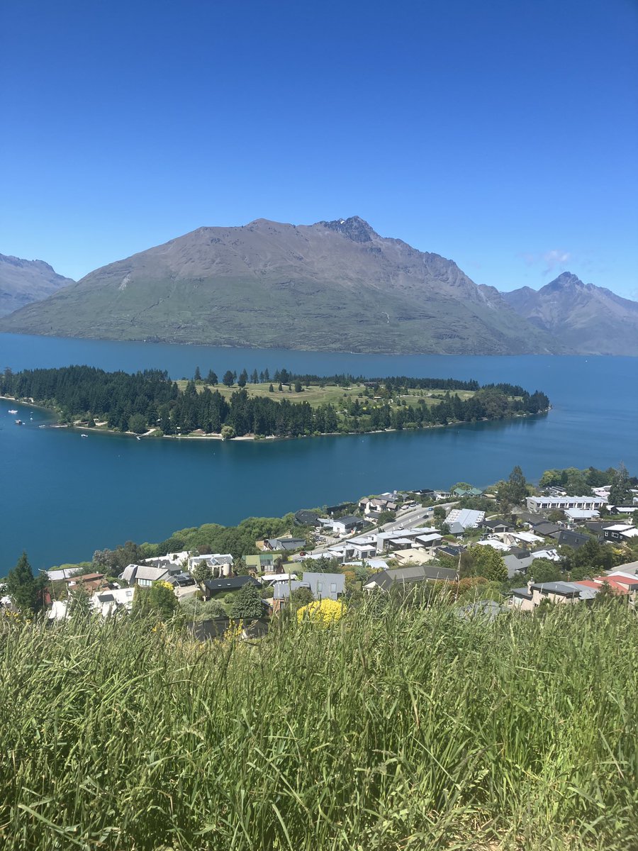 Just returned from an epic family reunion in New Zealand. We had a very special, warm and loving time in this remarkable country ( that’s the Remarkables Mountain Range in the background). Who knows when the next will be? But plenty of good memories made ❤️