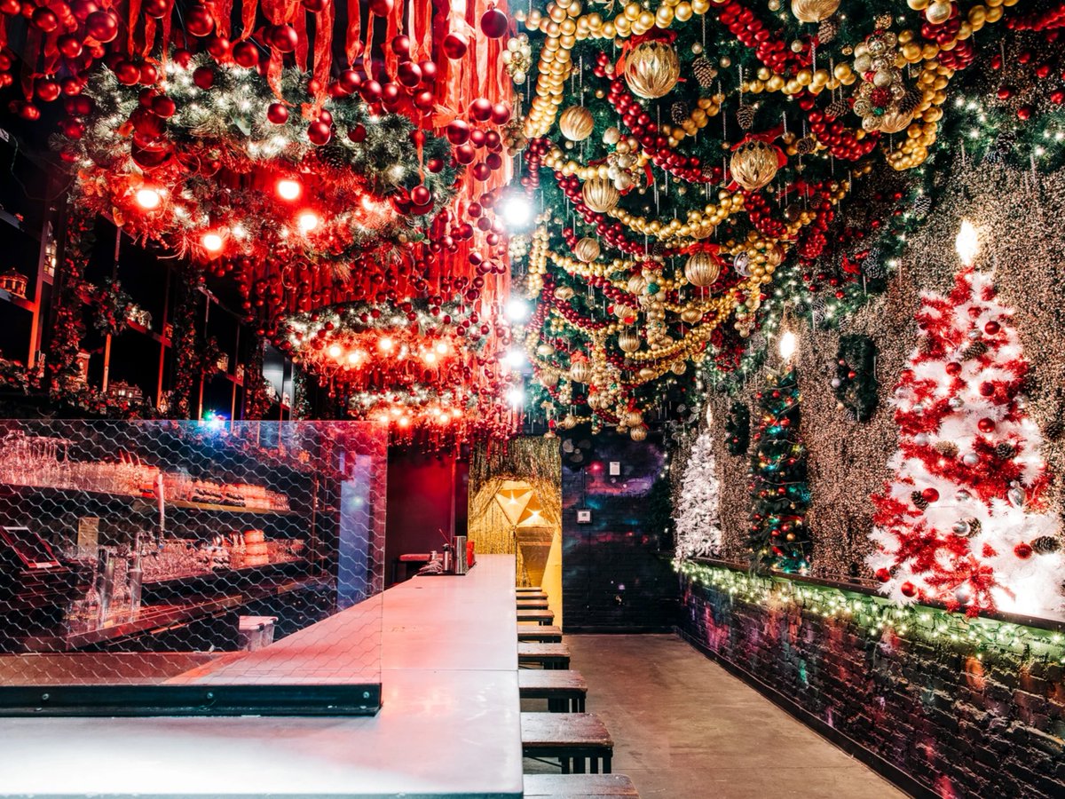Carnegie Mellon Alumni (@cmualumnihouse) on Twitter photo CMU alumna <a href="/popupbae/">Pop Up Bae</a> Adriana Salame Aspiazu makes the holidays come alive as a designer of pop-up bars and entertainment spaces: bit.ly/4fpieVr CMU alumna <a href="/popupbae/">Pop Up Bae</a> Adriana Salame Aspiazu makes the holidays come alive as a designer of pop-up bars and entertainment spaces: bit.ly/4fpieVr