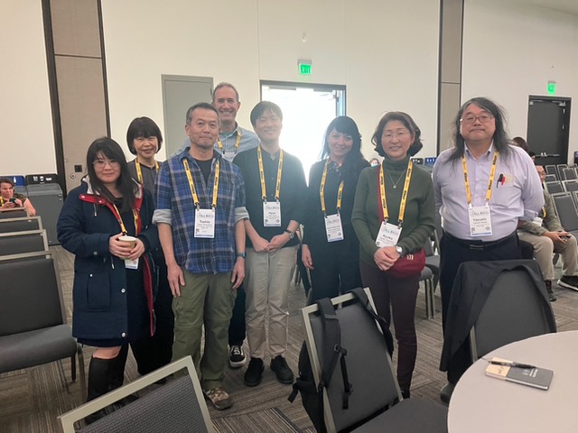 EMBO Press (@embopress) on Twitter photo Grateful for the contribution of the panel participants in Monday's 'Cell Biology Across Continents' session #CellBio24. Fascinating talks and thoughtful questions from the audience! Working to strengthen ties between Molecular Biology Society of Japan, <a href="/ASCBiology/">American Society for Cell Biology</a> & <a href="/EMBO/">EMBO</a>. Grateful for the contribution of the panel participants in Monday's 'Cell Biology Across Continents' session #CellBio24. Fascinating talks and thoughtful questions from the audience! Working to strengthen ties between Molecular Biology Society of Japan, <a href="/ASCBiology/">American Society for Cell Biology</a> & <a href="/EMBO/">EMBO</a>.