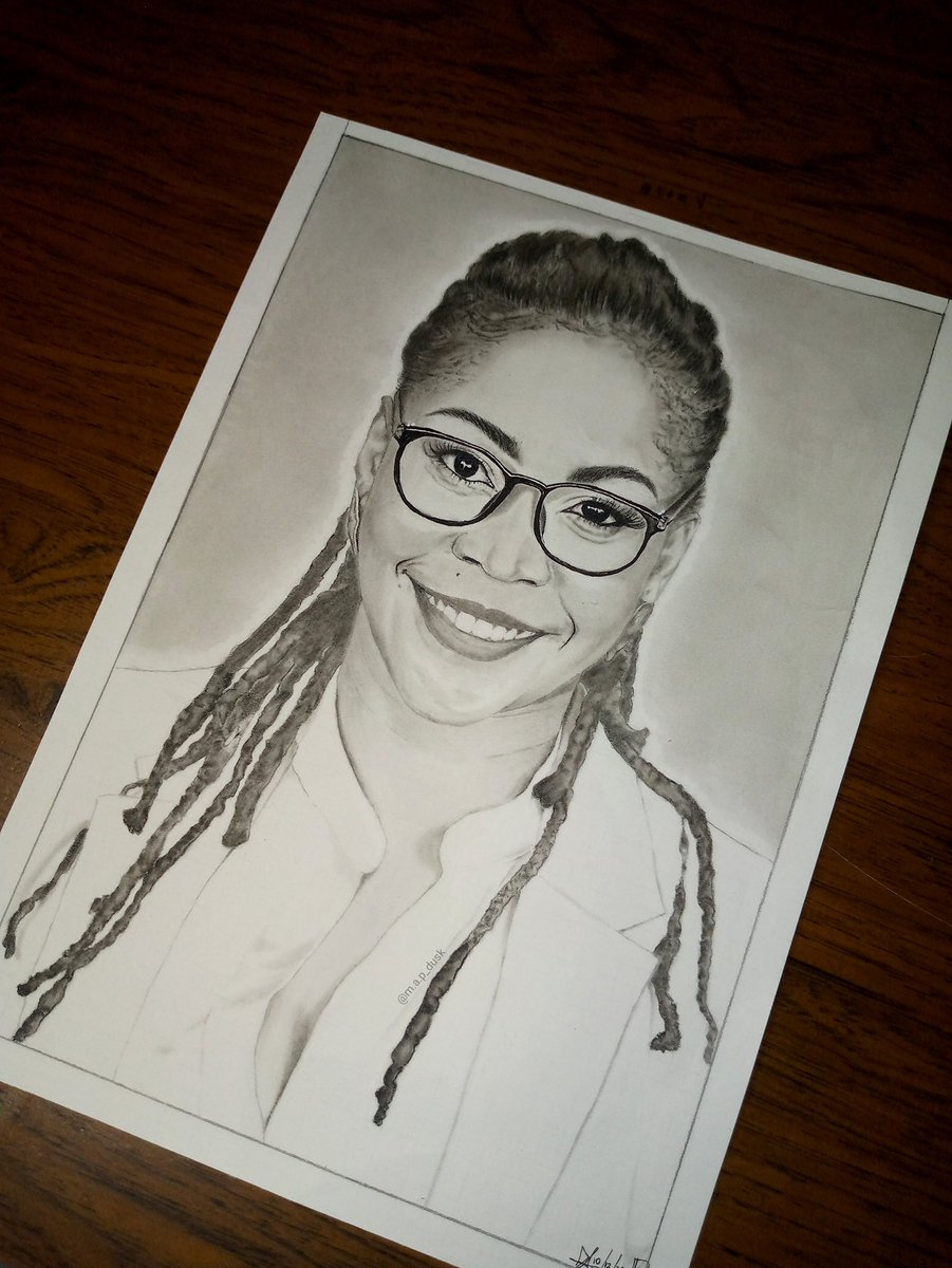 map_dusk's tweet photo. Beautiful drawing✏️ of news anchor, @naledimoleo ✨ 
@Newzroom405 

You haven't seen my best yet💯
#art #kaletsogo #artist #draw #drawing #painting #create #express #share https://t.co/GNsdKQPm8Z