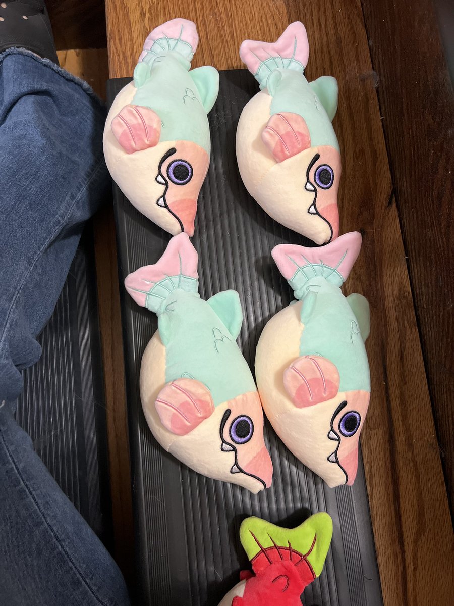 LilySuits's tweet photo. Would anyone be interested in these heckin chunky messed up salmon? I have 50 of them, that were completely made upside down. 

Still adorable, but can’t sell them as “salmon” so I’ll be putting them on the website at a 30% discounted price. Of $25. https://t.co/fXa0rymz47