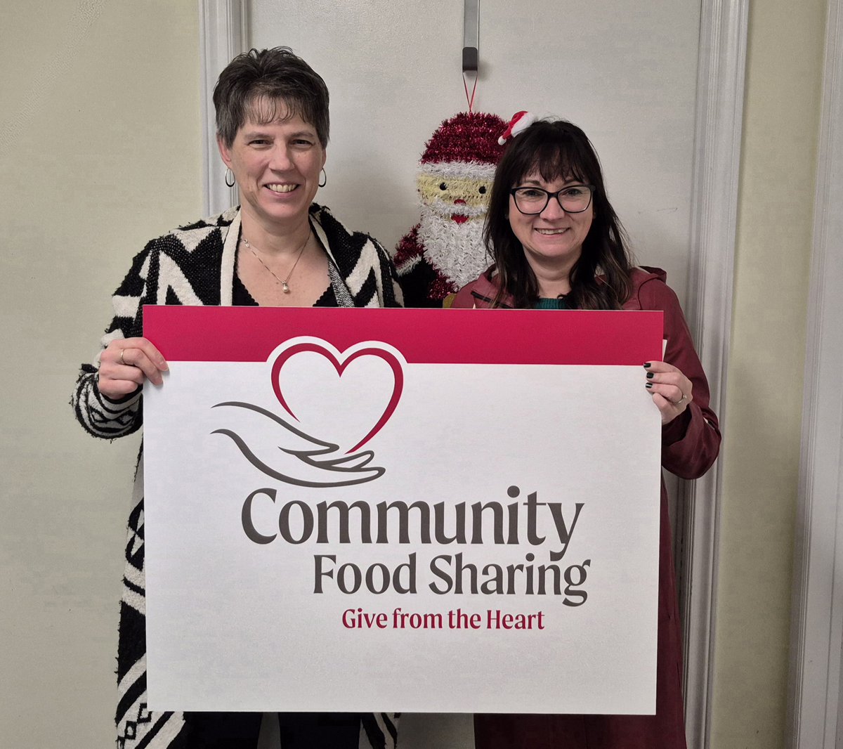 The School of Ocean Technology donated $525 to the Community Food Sharing Association today! Thank you to everyone who donated. Happy Holidays! 🎅🎄💚
<a href="/marineinstitute/">Marine Institute, Memorial University</a>