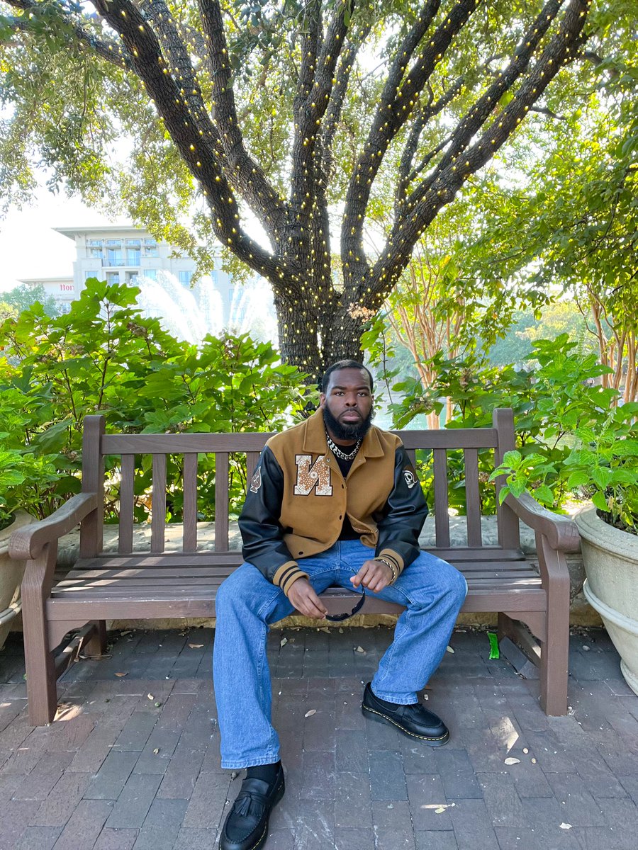 mr_denzeldemby's tweet image. Varsity Blues 🎷  #Mensfashion #stylefinds #dallascontentcreator