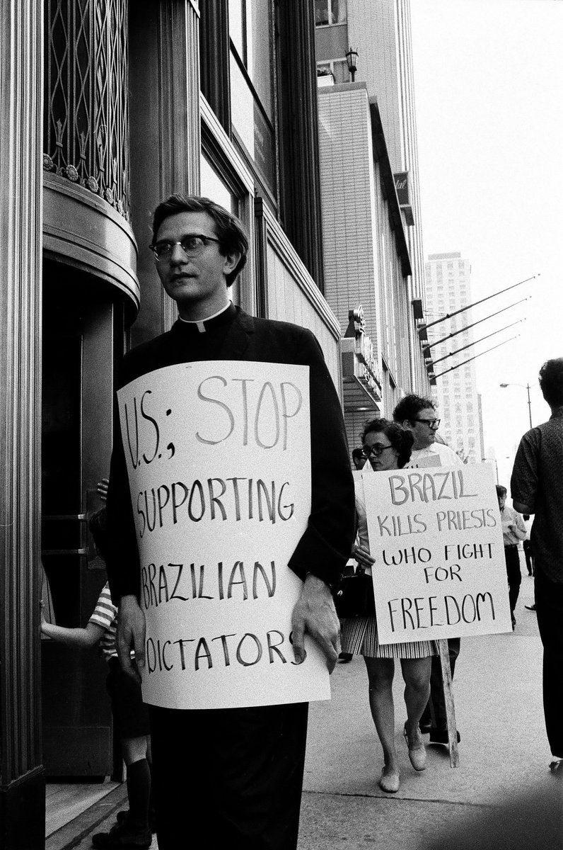 New on the blog: As part of her work on #AquíEnChicago, CHM curator <a href="/curatoriologist/">Elena Gonzales</a> has been examining how we can find Latin American heritage in unexpected places that connect us to unexpected allies &amp; unknown cousins. ow.ly/suJk50UtxtW