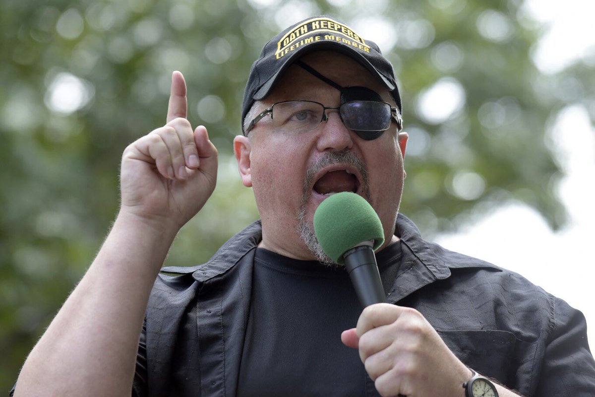 Judge: Pardoning Oath Keepers leader Stewart Rhodes for Capitol riot plot would be 'frightening' apnews.com/article/oath-k…