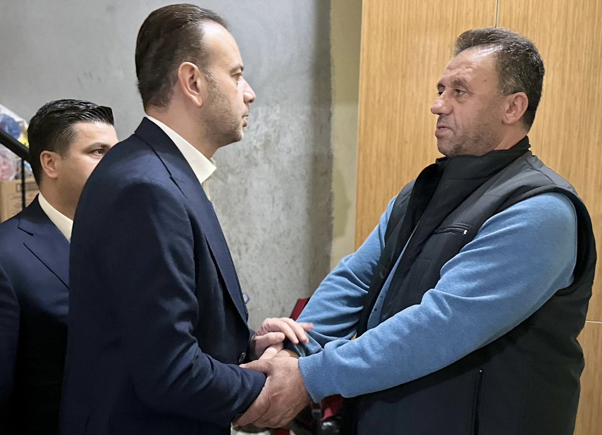 ozangulacti's tweet photo. Pençe-Kilit Operasyonu Bölgesi’nde şehit olan kahraman Eren Kızıldağ’ın değerli ailesini ziyaret ettik.

Şehidimizin aziz hatırasını yaşatmak boyun borcumuzdur.

Tüm şehitlerimizin mekânı cennet olsun.

📍Kozan https://t.co/HDEPAu7WpV