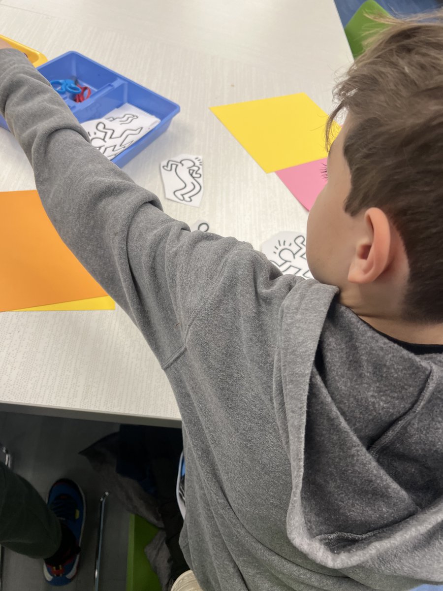 BrookfieldPL's tweet photo. Little artists in the making! Today, our young creatives explored the bold, colorful world of Keith Haring, bringing his iconic art to life with their own unique twists in our Art Explorers class. 🌈🖍️ #librarycreatives #librarykids https://t.co/B1mGfegs1r