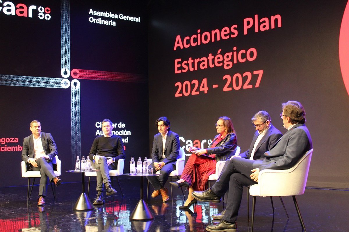CAARAUTOARAGON's tweet photo. Esta tarde celebramos la Asamblea General del CAAR tras adaptar la estructura de gobierno a su Plan Estratégico 2024-2027 y a las últimas tendencias que están transformando la #automoción https://t.co/i4VC0NXsqH