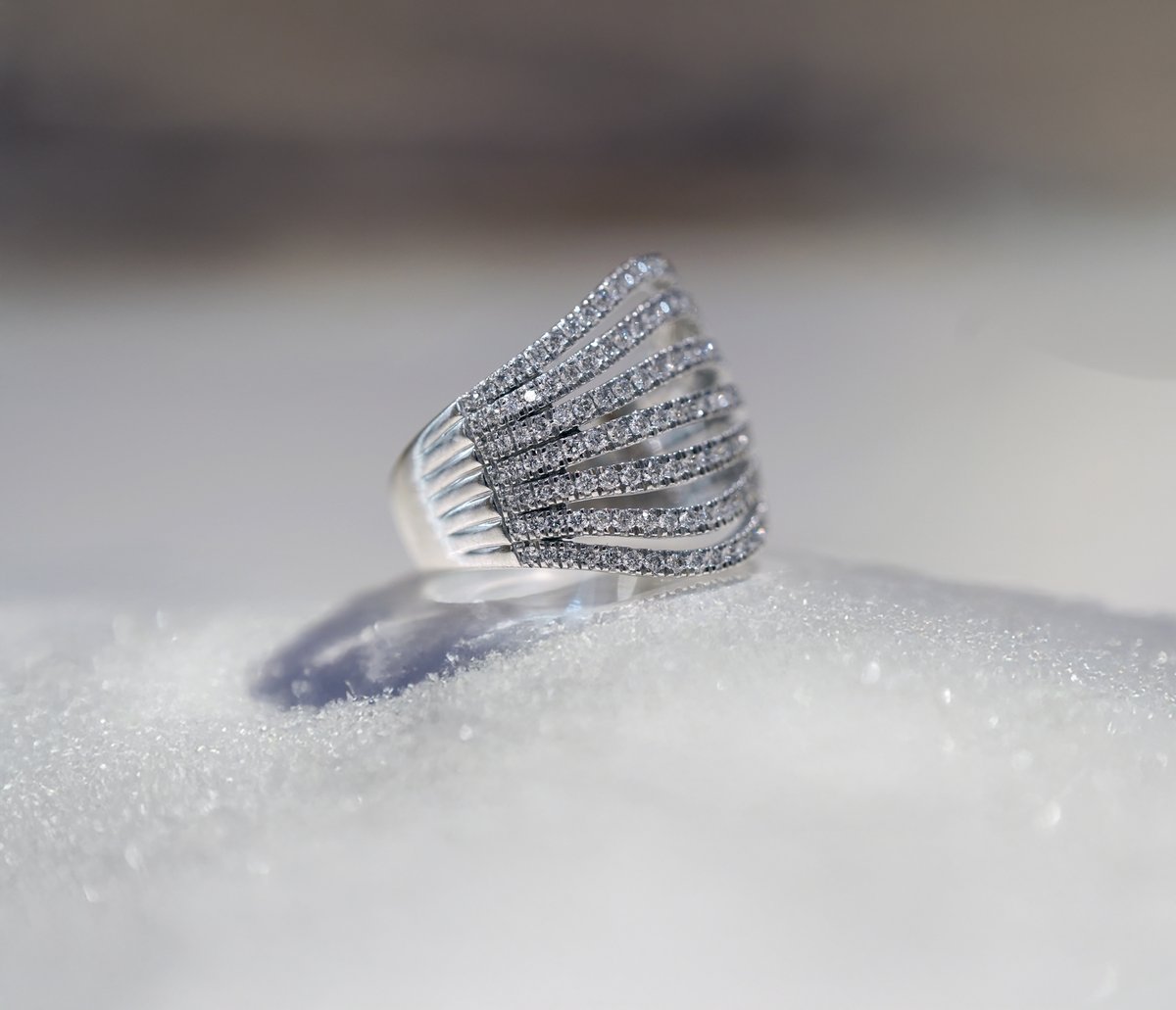 rudells's tweet photo. As brilliant as ice on a winter’s day—a white gold and diamond ring inspired by winter’s chill. ❄✨

Make it a gift this Christmas: https://t.co/PKnnPx4Uzo

#WhiteGoldRing #WhiteGoldJewellery #WhiteGold #Diamonds #ChristmasGift https://t.co/5FL69nqE5w