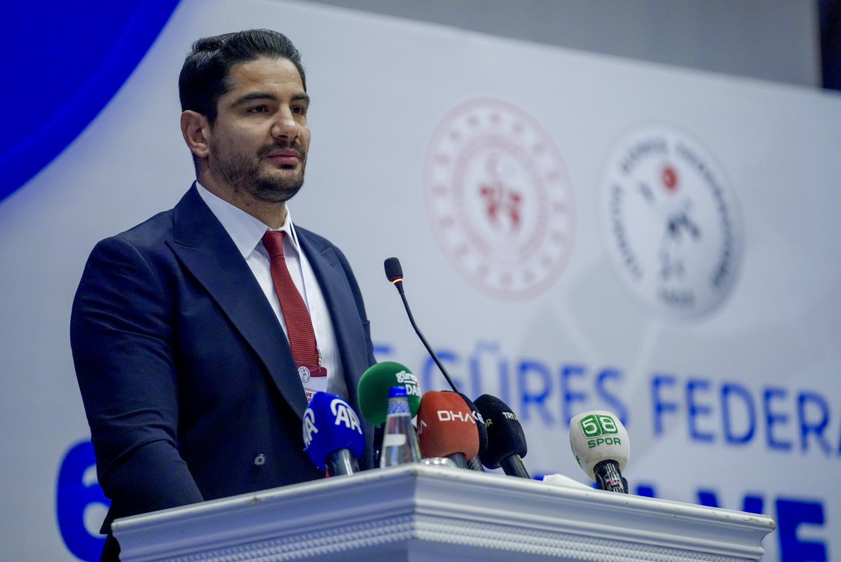 tahaakgul's tweet photo. Türkiye Güreş Federasyonu 6. Olağan ve Mali Genel Kurulu’nda 189 delegemizin desteği ve camiamızın büyük çoğunluğunun teveccühü ile Türkiye Güreş Federasyonu başkanı olarak seçildik..Bu kutlu göreve bizleri layık gören tüm camiamıza teşekkürlerimi sunuyorum..Rabbim güzel hizmetler etmeyi nasip eylesin hayırlı uğurlu olsun..
