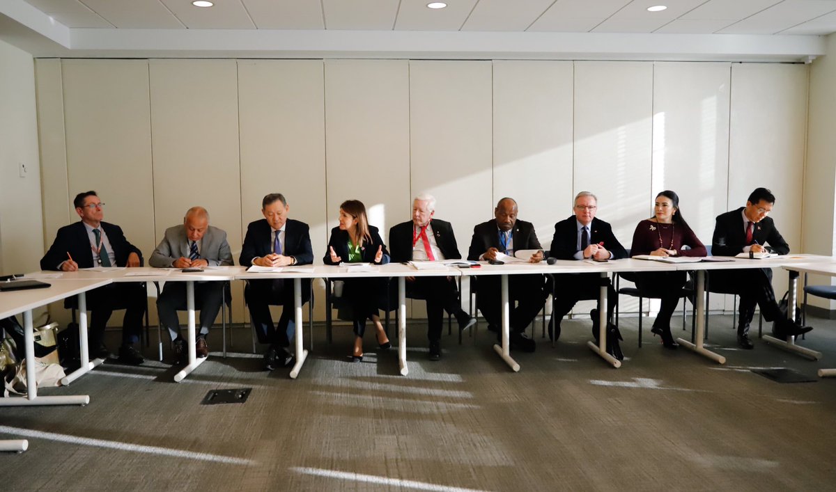 ChileONU's tweet photo. Hoy se llevó a cabo el traspaso formal de la presidencia del ECOSOC. La expresidenta, Representante Permanente de Chile, Paula Narváez, junto a los ex vicepresidentes de Croacia, Tunisia y Kazajistán, presentaron los ejes del trabajo realizado durante el ciclo 2023-2024 al nuevo buró presidido por el Representante Permanente de Canadá, Bob Rae, y los vicepresidentes de Nepal, Costa Rica, Guinea Ecuatorial y Polonia