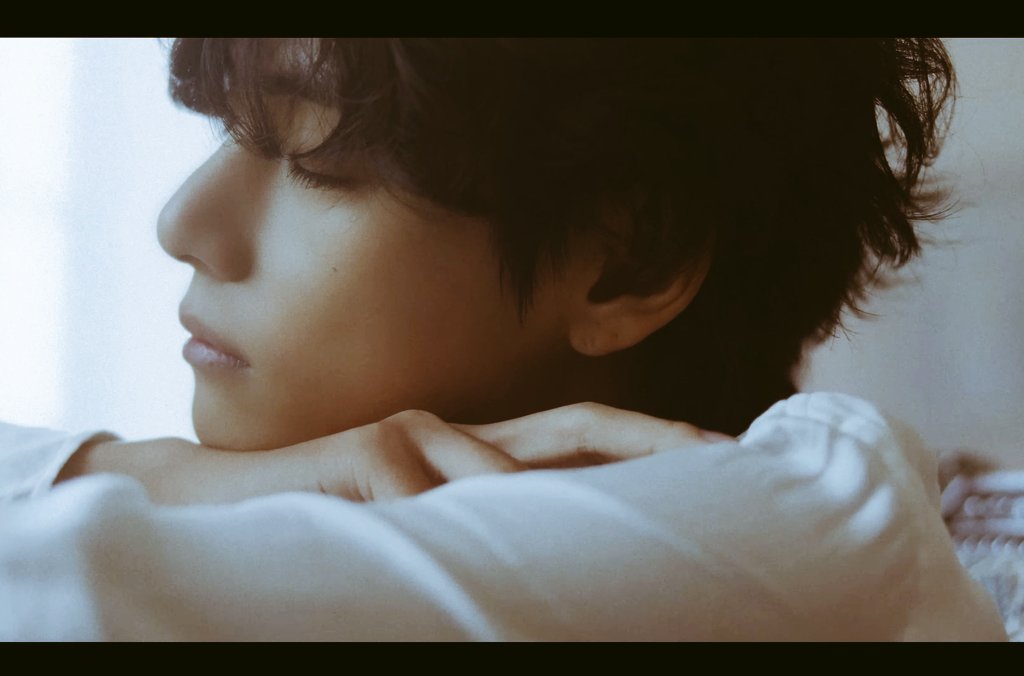 kimtaeji120430's tweet photo. てひょんあ、
375回目のおはよう。
世界一の美男子はまつ毛まで美しいんだなぁ。
#WeLoveYouTaehyung
#WeWaitingForTaehyung
#D173 https://t.co/fddPZWmo86