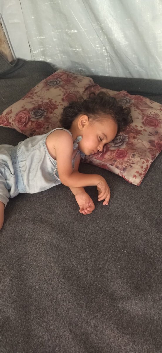 EleenSharaf's tweet photo. Don't ignore‼️

Don't ignore‼️

Don't ignore‼️
These may be my last words. I've lost so many family members and I can't bear to lose any more
My little girl is dying slowly in front of me😭
Please help me by donating or sharing ⬇️
🔗https://t.co/F5w7AAO2cB https://t.co/I80LjKQ9BW