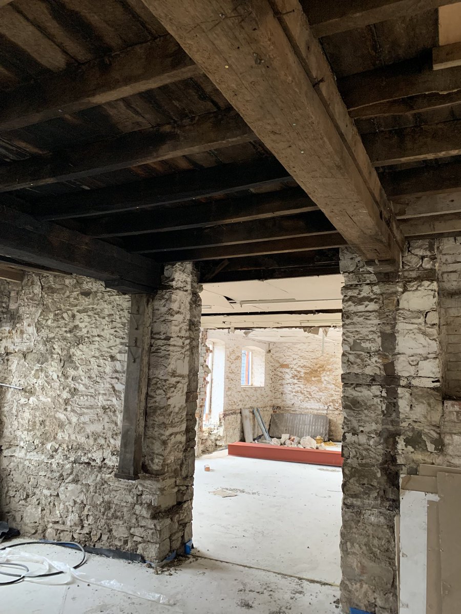 SoundguardUK's tweet image. Working out how to preserve historic beams and features in repurposed industrial building whilst achieving good modern sound insulation standards for new residents. #AcousticsLife #SoundTesting #AcousticDesign