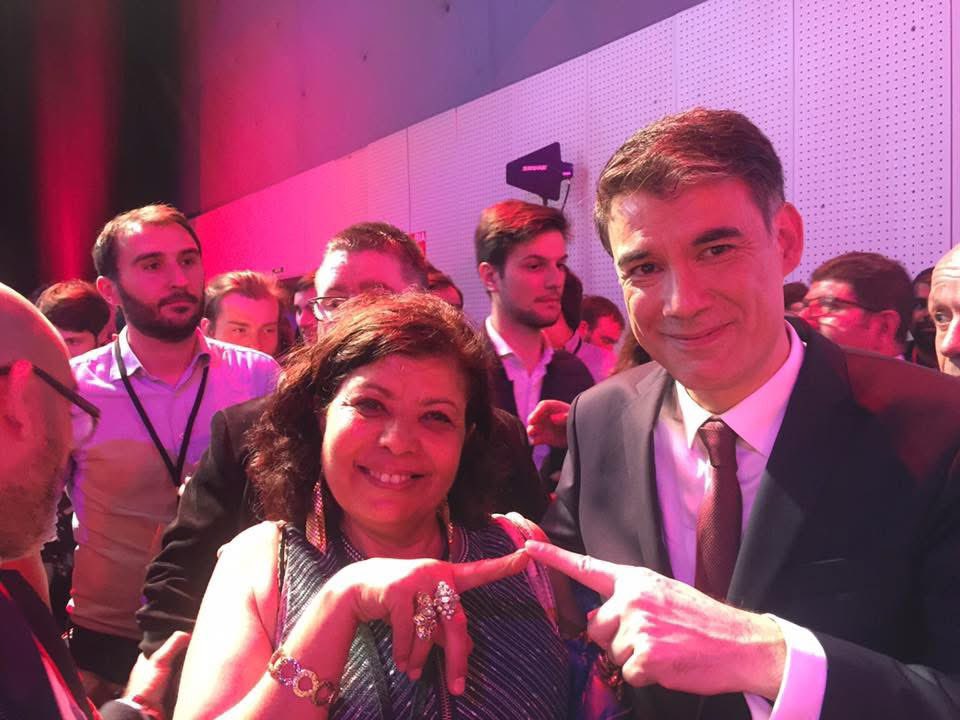 Cheriet4Meriem's tweet photo. @faureolivier @bayrou est de l’extrême droite ? , il invite le président du R N ce fachos racistes ça va être la guerre qu alors nos avons des personnalités politiques @faureolivier 1 homme digne de confiance capable d’être 1 er ministre . Sinon on va retourner voter pour  la présidentielle https://t.co/3zNyGUOIid