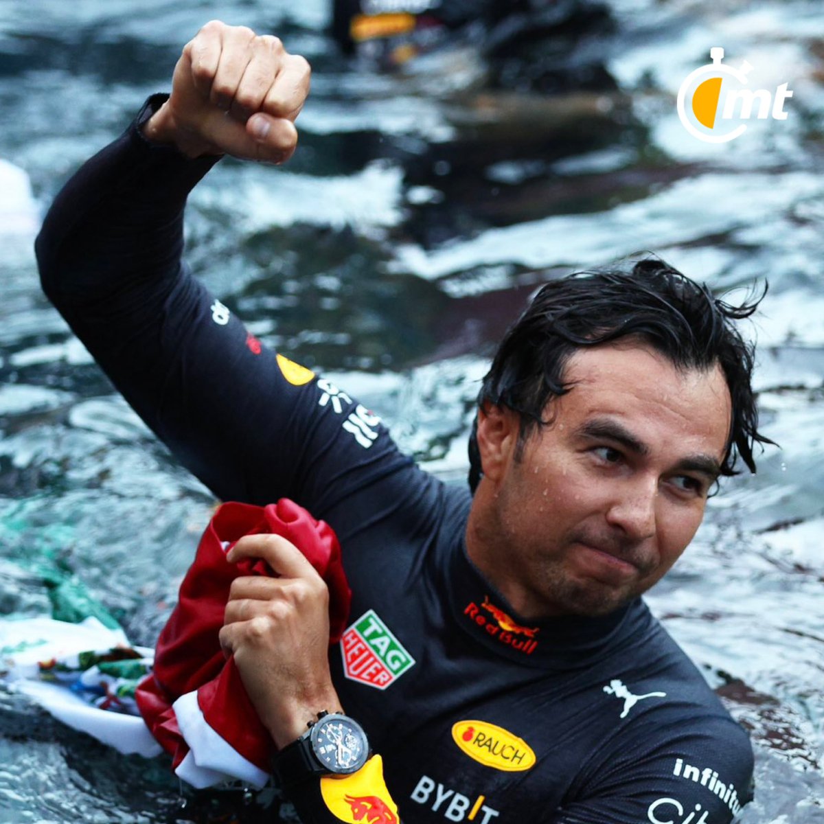 mediotiempo's tweet photo. ¡CHECO PÉREZ GANA EL GP DE MÓNACO! ¡EL HIMNO DE MÉXICO VOLVIÓ A SONAR EN LA FÓRMULA 1! 🥹🇲🇽

Con esta enorme noticia amaneció nuestro país el domingo 29 de mayo del 2022, una alegría enorme que nos regaló Sergio Perez. 

Se convirtió en el primer mexicano en conquistar ese circuito ¡El rey de las calles! 👑

¡GRACIAS POR LAS ALEGRÍAS QUE NOS DISTE! 🇲🇽🚨 ¡POR SIEMPRE EN LA 'CHECONETA'!