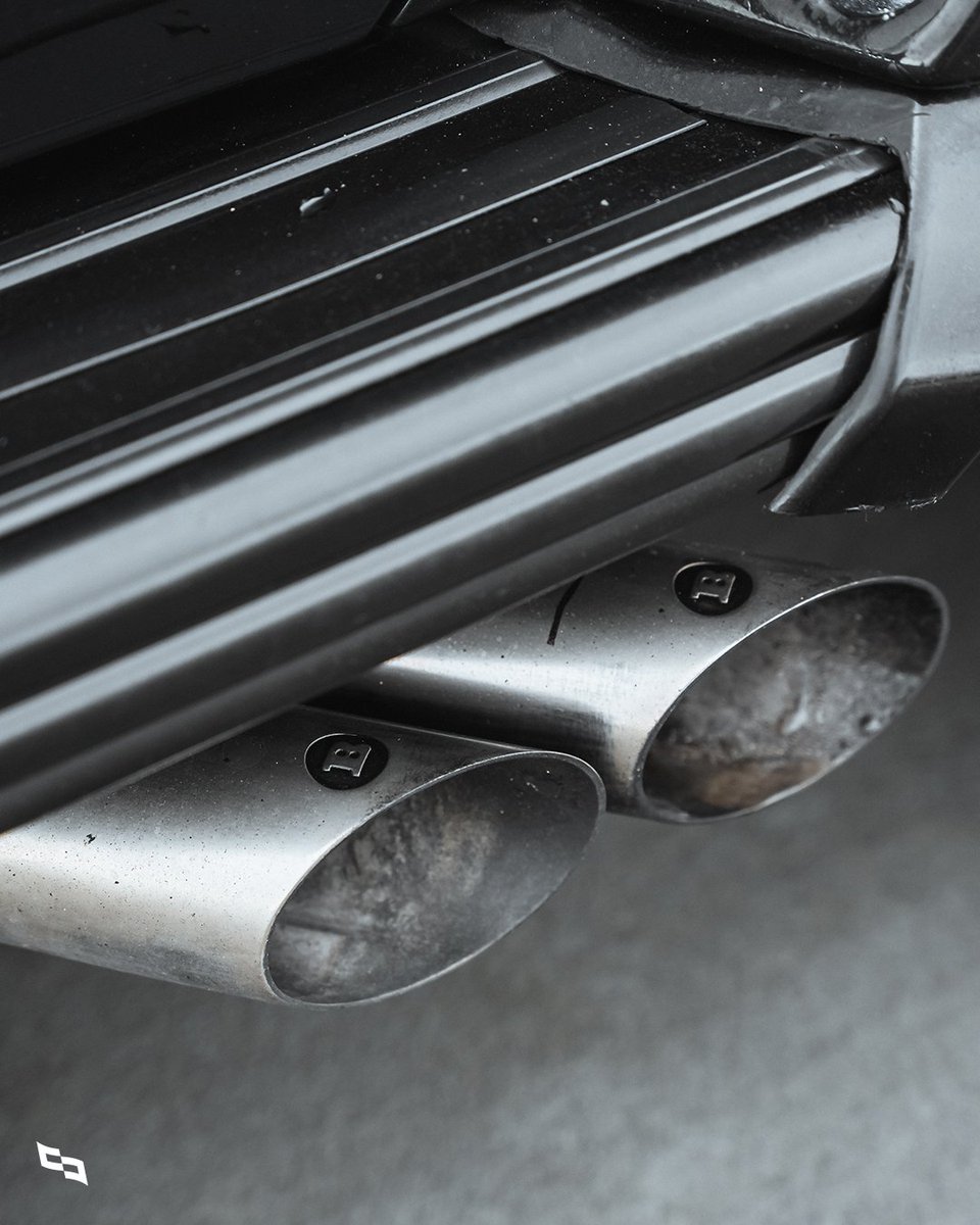 collectingcars_'s tweet image. This W463-generation Mercedes-Benz G55 AMG is an imposing modern 4x4, equipped with a desirable factory-applied Brabus ‘Widestar’ kit.

📍LIVE NOW - Salford, United Kingdom

🔗Find out more: collectingcars.com/for-sale/2011-…

#CollectingCars #Mercedes #Brabus #G55