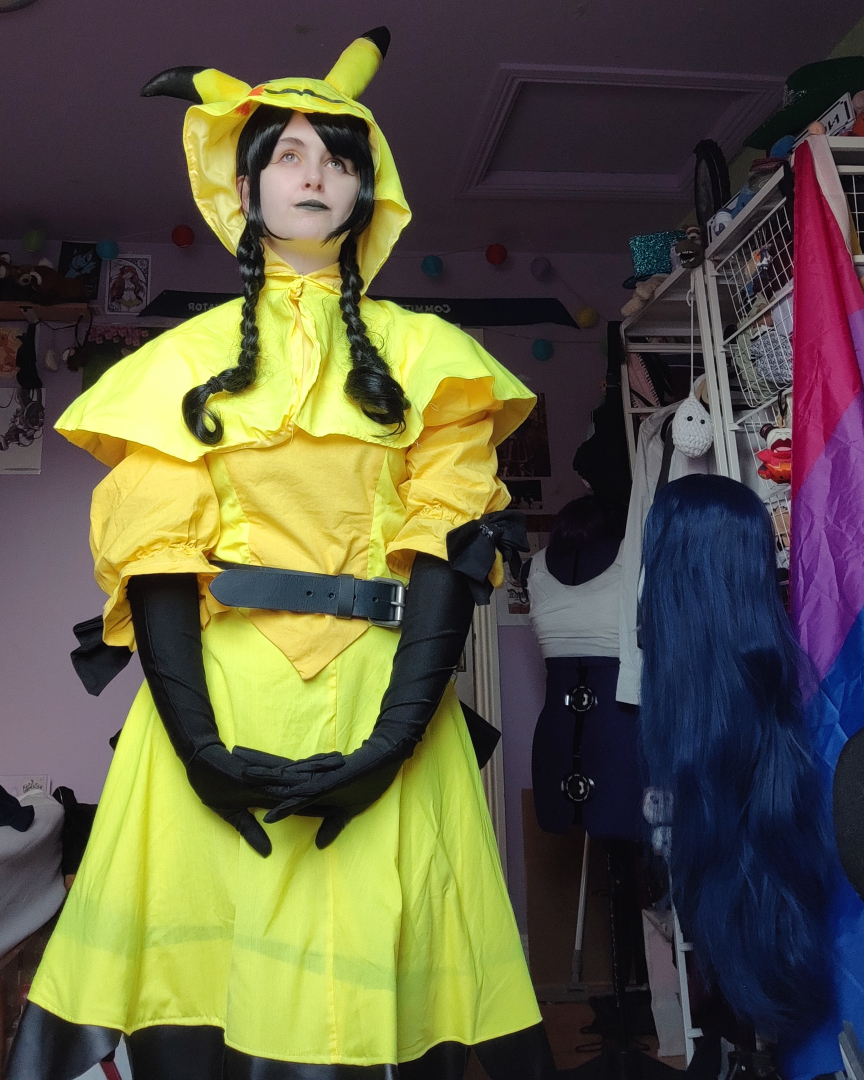 Lowlowcheese's tweet photo. for when you want the fun of being mimikyu without getting into a huge ballgown (yes I do have a shorter skirt for mimikyu)
#irishcosplayer #cosplay #irishcosplay #vibes #cosplayer #mimikyu #pokemon #irish https://t.co/Yxd55pdlhO