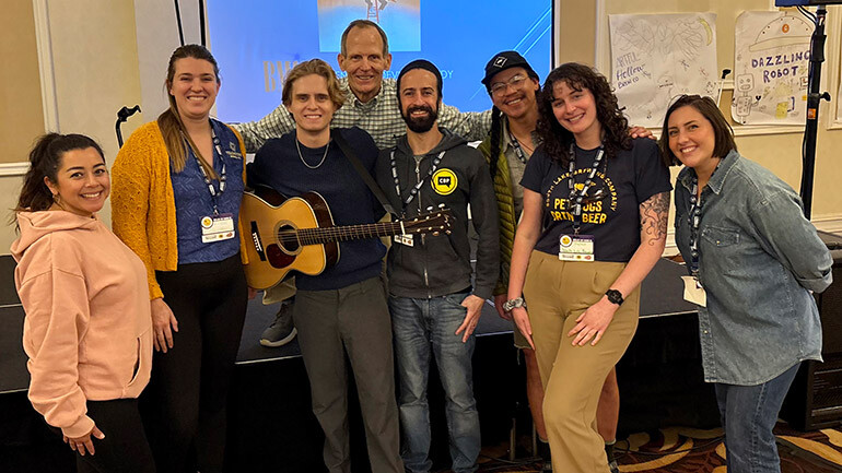 BMI Songwriter Devin Kennedy a Hit at Craft Brewers Conference #BMIFamily
Read here: bmi.com/news/entry/bmi…