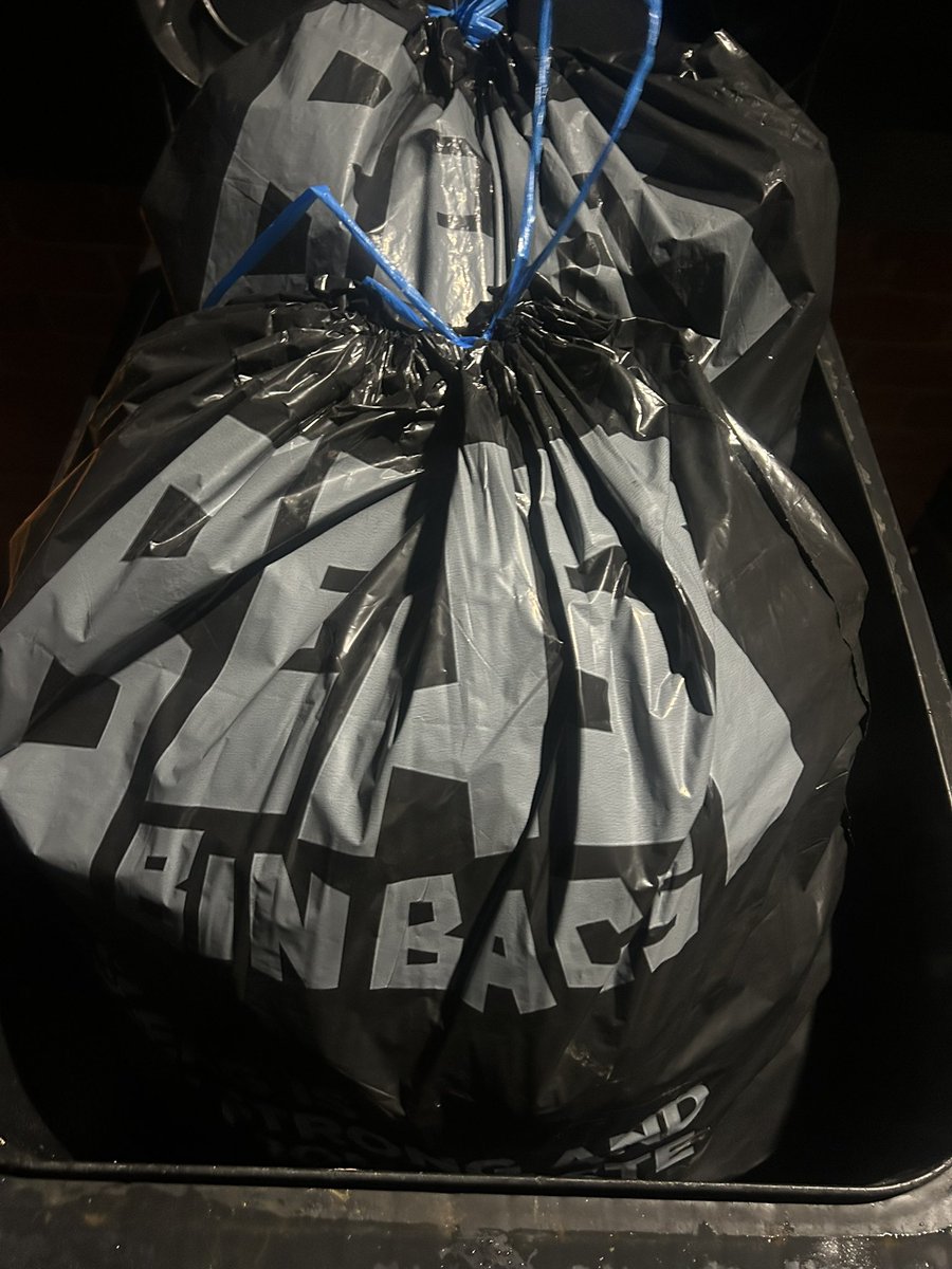 Trashmistress24's tweet photo. Not sure their is room for anyone this week 😬😈🤣
#TRASH #trashfetish #binbags #bincollection #compacted https://t.co/MhwyJIZnyQ