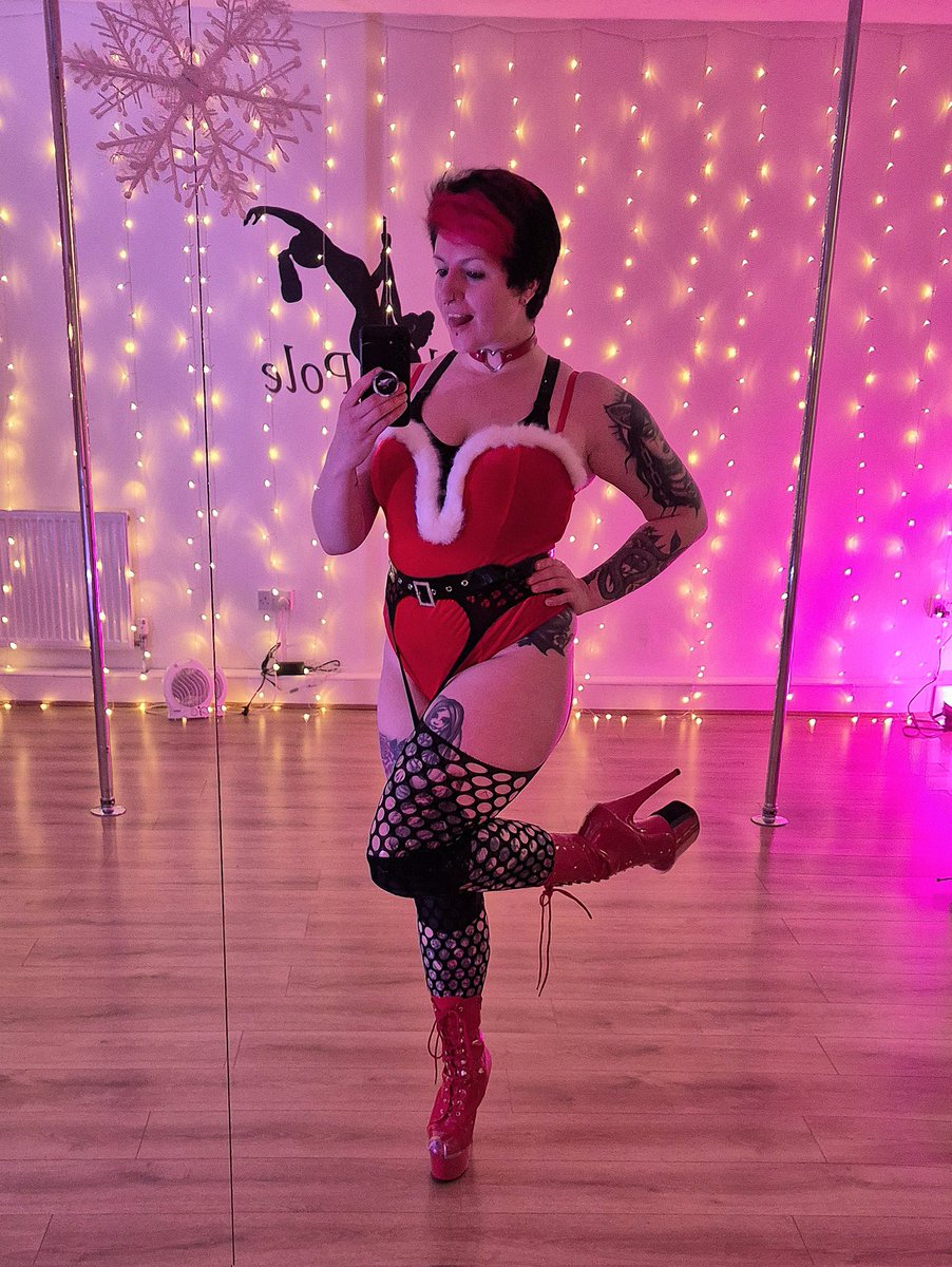 Megan_reckless tweet media