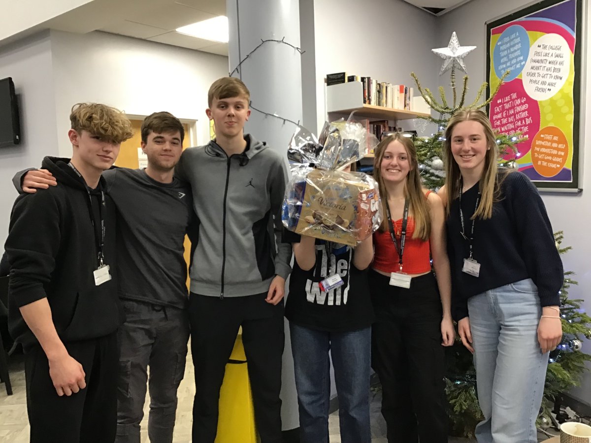 Ormskirk 6th Form tweet media