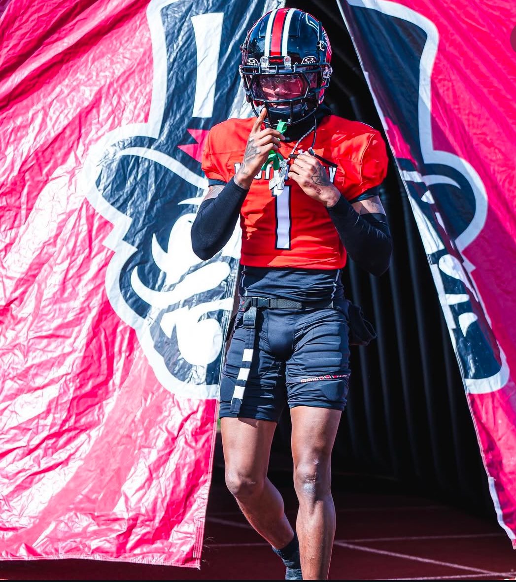 blessed to receive an offer from Austin Peay University #agtg