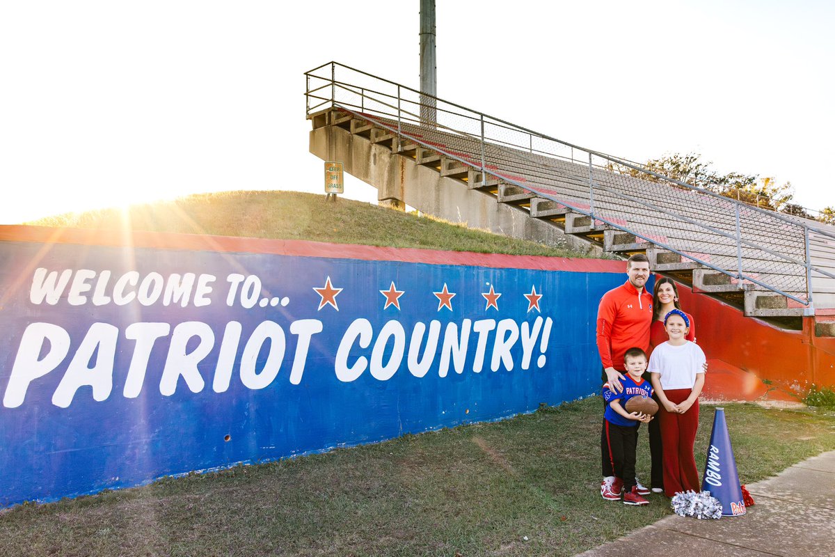 maesmith0889's tweet photo. Long live Friday Nights at Patriot Stadium! 
📷@enallcaptures https://t.co/6GlA97EWpT