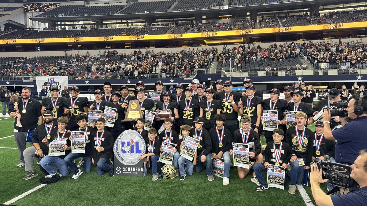 Texas 1A Fan (@texas1afan) on Twitter photo 2024 UIL Division II State Champs, Jayton Jaybirds
<a href="/LemanSaunders/">Leman Saunders</a> <a href="/Sixmanfan_Nate/">Sixman Fan</a> <a href="/sixmanfb/">SixManFootball.com</a> 2024 UIL Division II State Champs, Jayton Jaybirds
<a href="/LemanSaunders/">Leman Saunders</a> <a href="/Sixmanfan_Nate/">Sixman Fan</a> <a href="/sixmanfb/">SixManFootball.com</a>