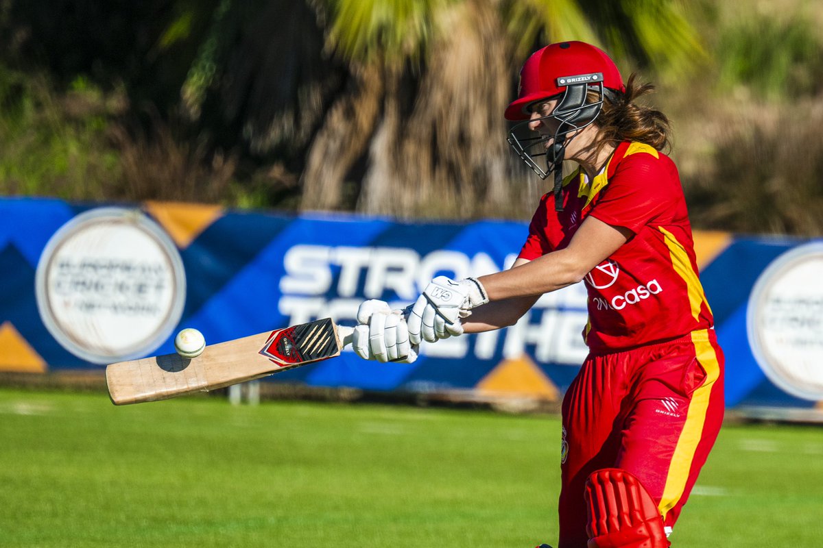 Amy Brown Carrera tweet media