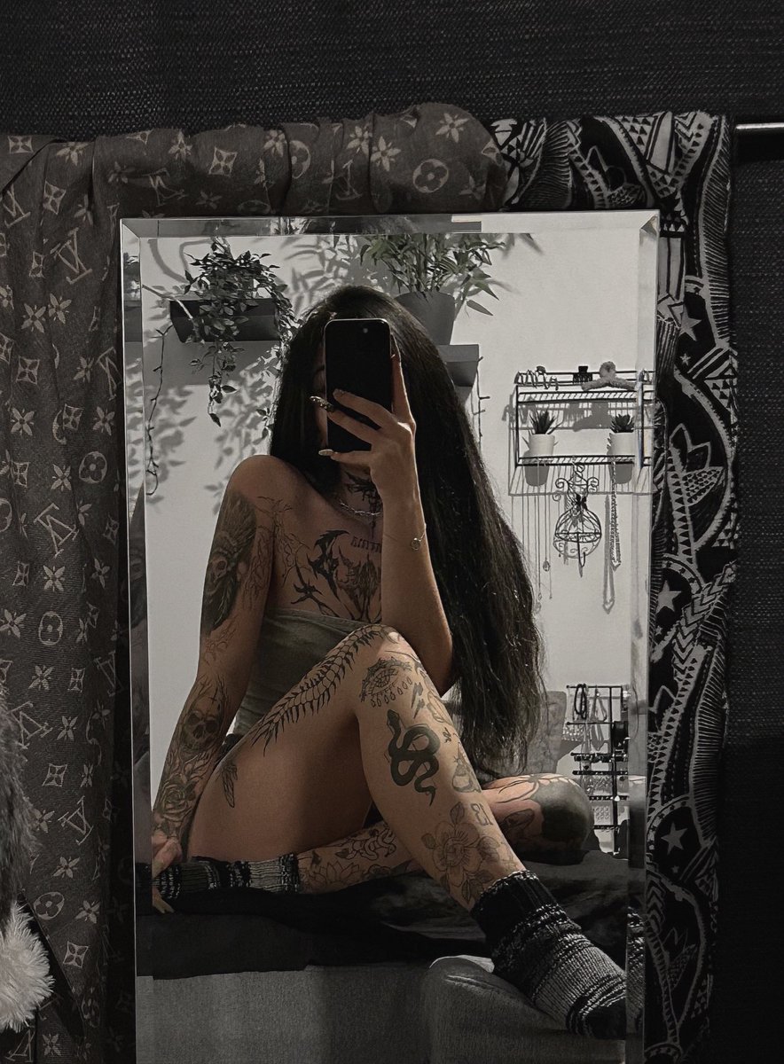 Λ𝔫𝔫𝔞 ☾ tweet media