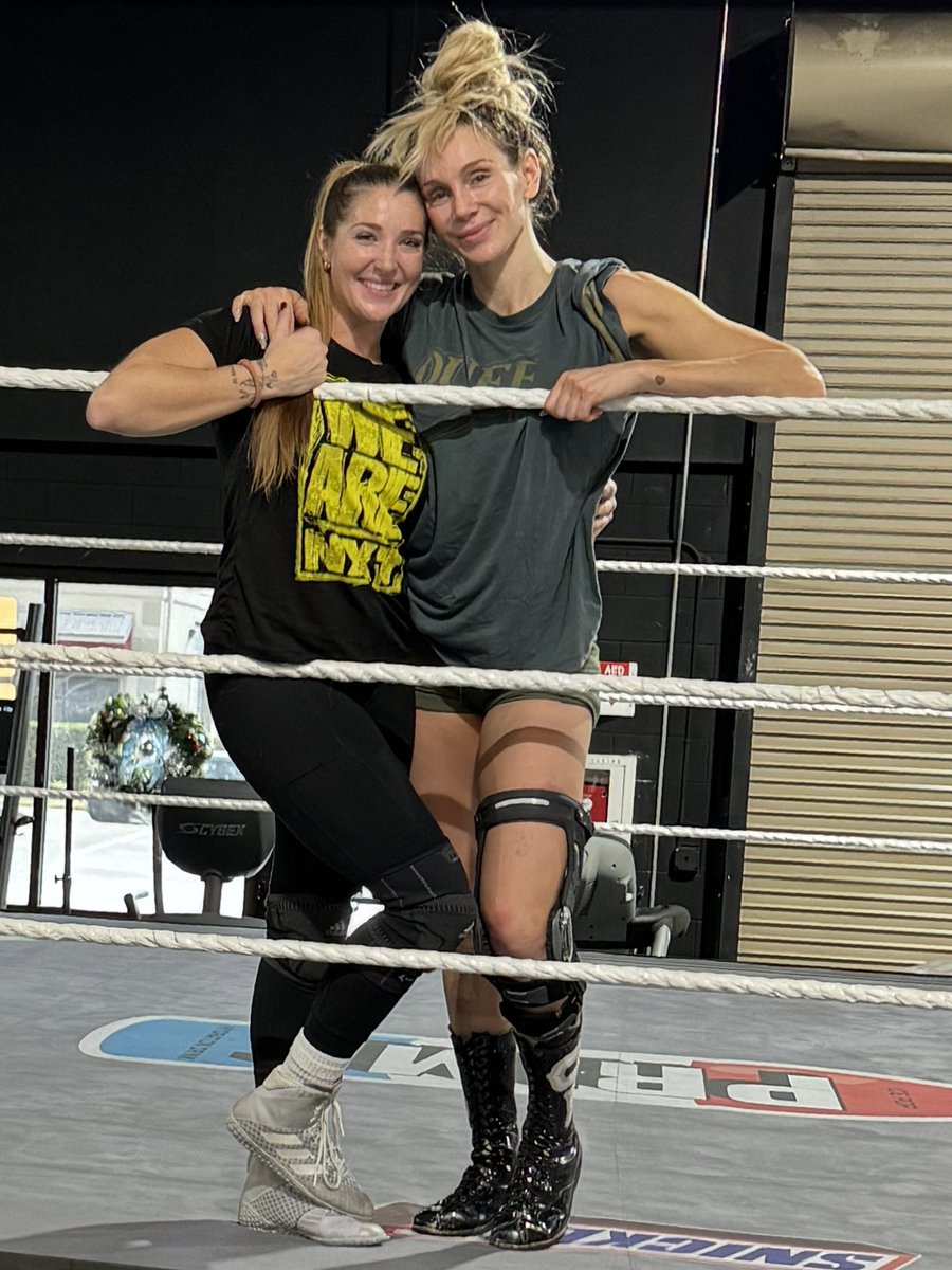 Charlotte Flair (@mscharlottewwe) on Twitter photo Thank you <a href="/lainey_wwe/">Lainey Reid</a> for the last few weeks β¨π KEEP AN EYE on this ONE.
ππ€© Thank you <a href="/lainey_wwe/">Lainey Reid</a> for the last few weeks β¨π KEEP AN EYE on this ONE.
ππ€©